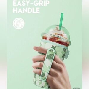 Green Leaf Patterned Drink Sleeves